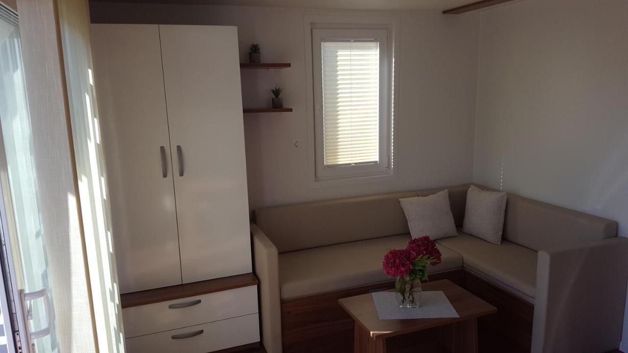 House Boat - Floating House Astrid Villa Пула Екстериор снимка